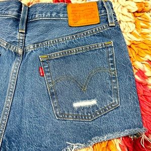 Levi’s 501 Cut Off Denim Short